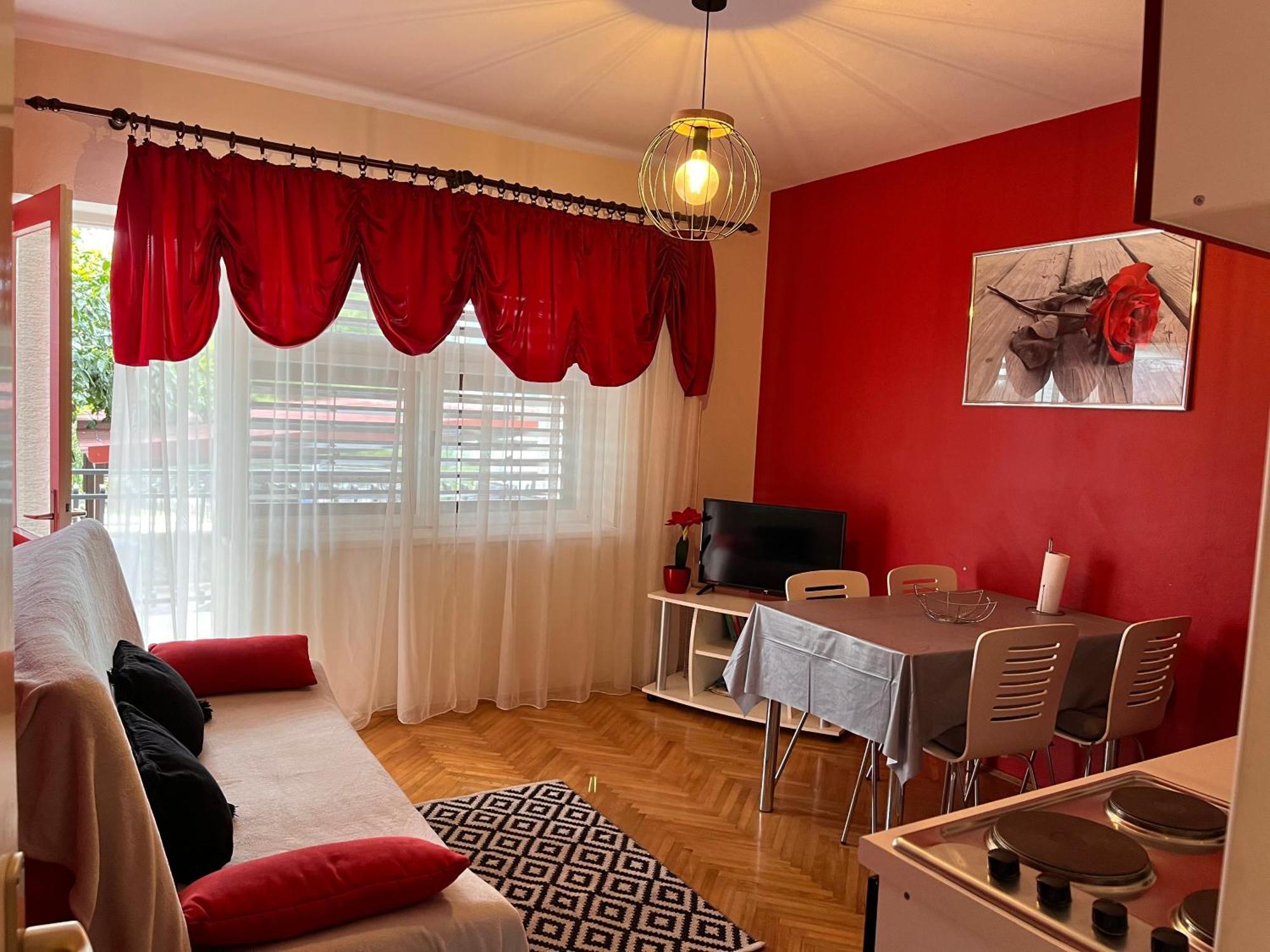 Apartments Villa Mirella 20 M From The Sea - Free Parking Trogir Dış mekan fotoğraf