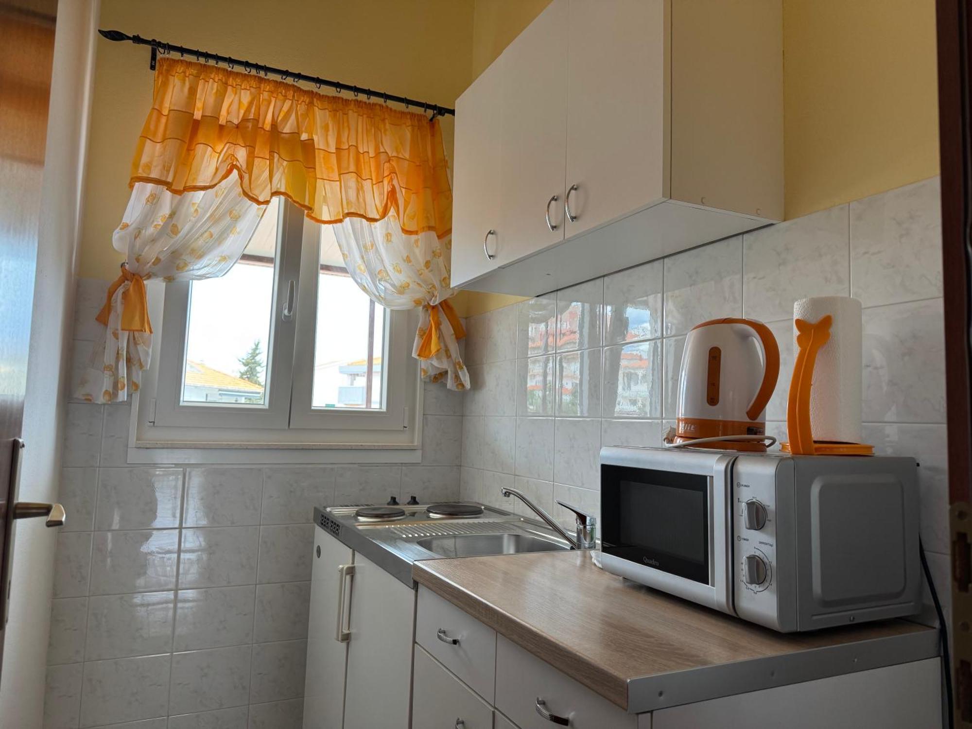Apartments Villa Mirella 20 M From The Sea - Free Parking Trogir Dış mekan fotoğraf